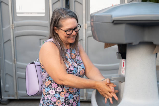 Best Portable sink rental  in Gladwin, MI